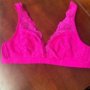 PINK Victoria's Secret Fuchsia Lace Bralette